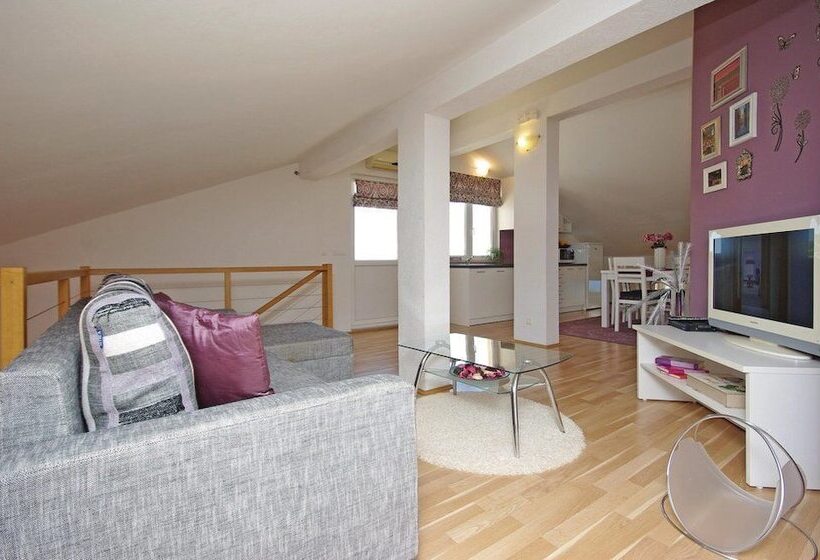 Apartmani Pavlinović