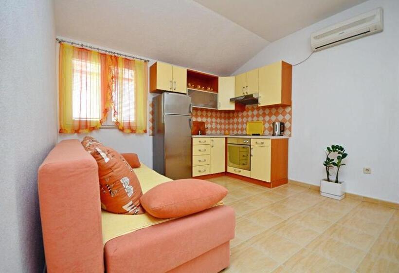 Apartments Pero
