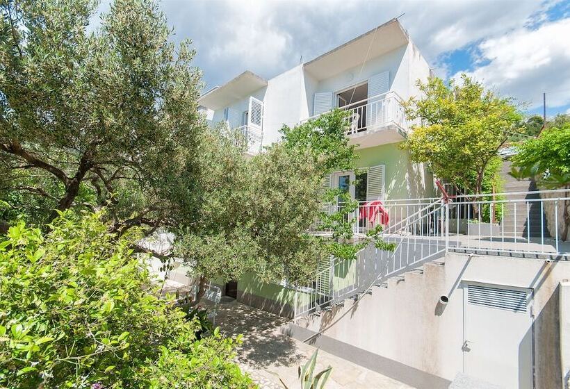 Apartments Zorica