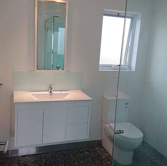 Paradise Escapes 001