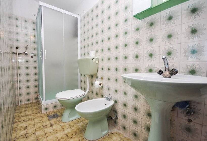 Apartment And Rooms Ivan