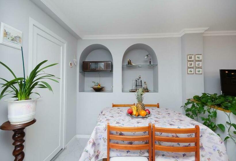 Apartment Helios