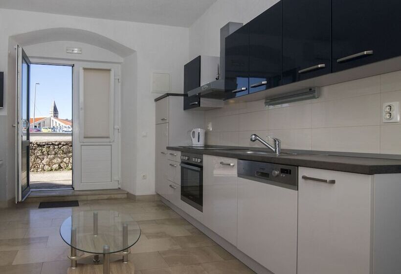 Apartments Luce I Jure