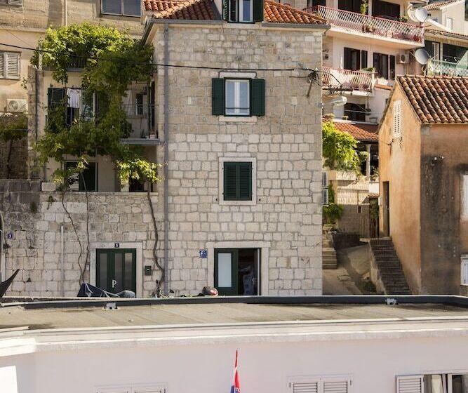 Apartments Luce I Jure