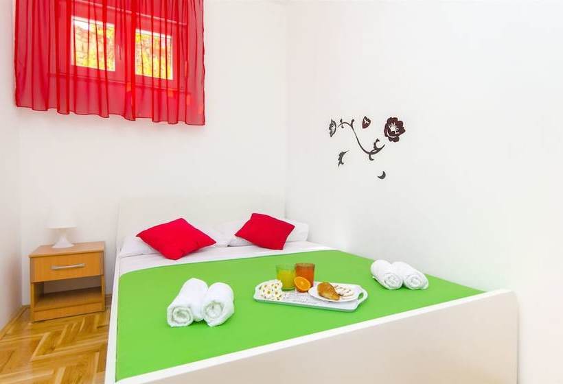 Apartments Pava