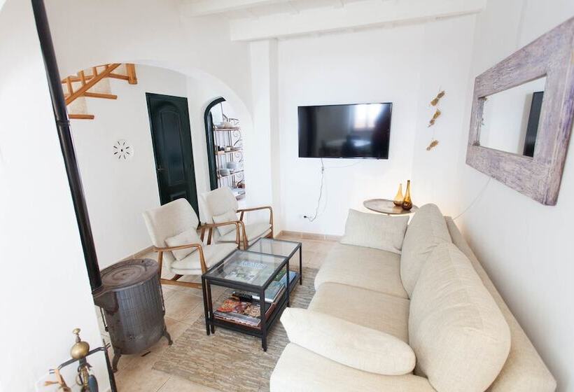 Homenfun Casa En Es Mercadal