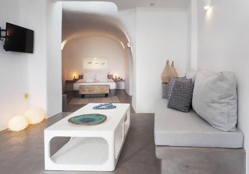 Hotel Danae Suites Santorini