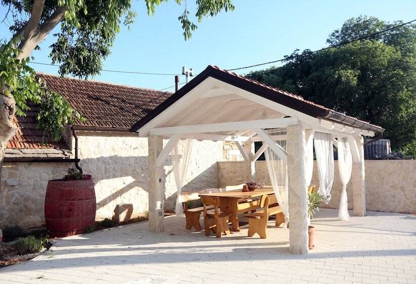 Kuce Za Odmor Brkic