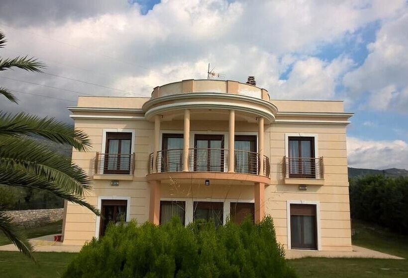 Luxury Villa Thea