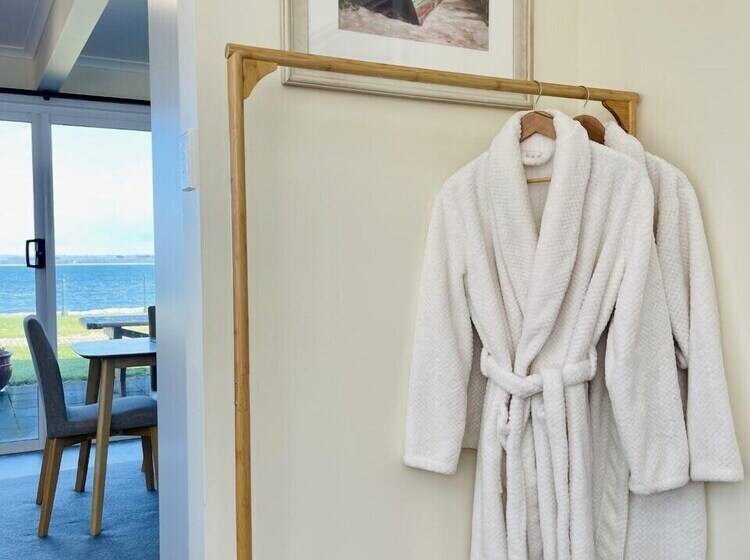 فندق على الطريق Stanley Village Waterfront Accommodation