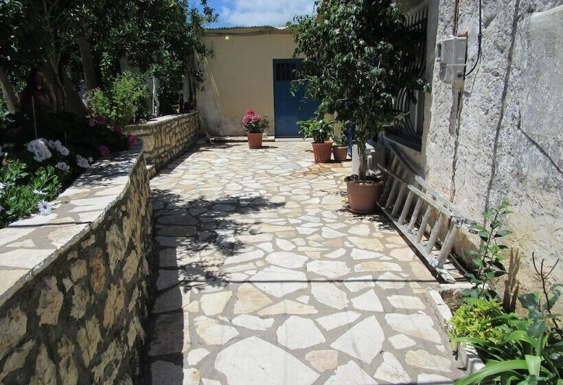 Stathoula S Studios Meganisi