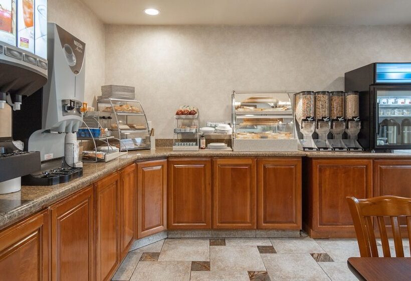هتل Atherton Park Inn And Suites
