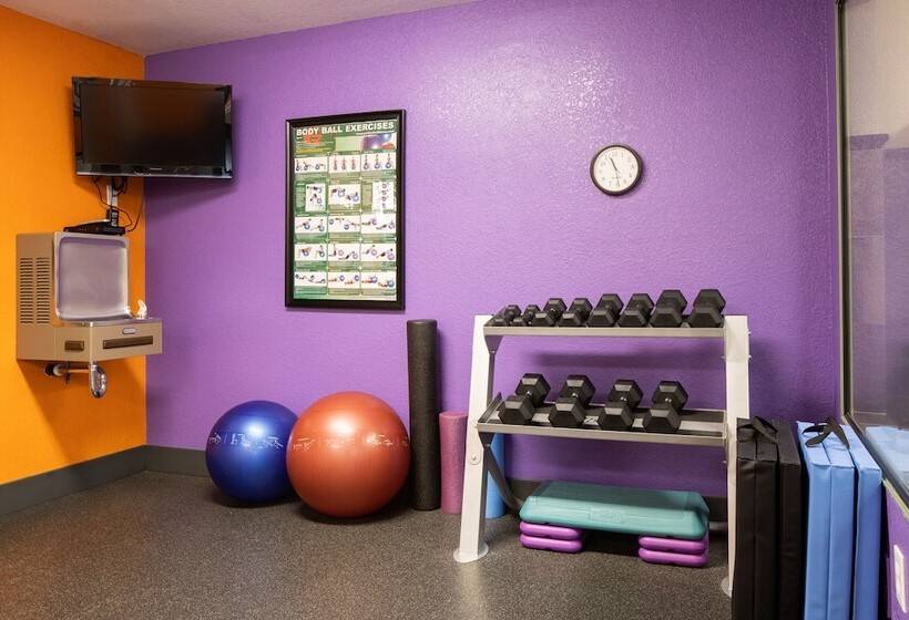 هتل Atherton Park Inn And Suites