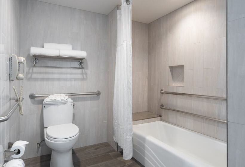 هتل Atherton Park Inn And Suites