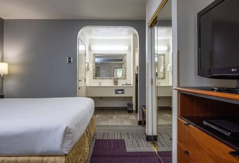 هتل Atherton Park Inn And Suites