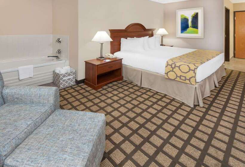 هتل Baymont By Wyndham Galesburg