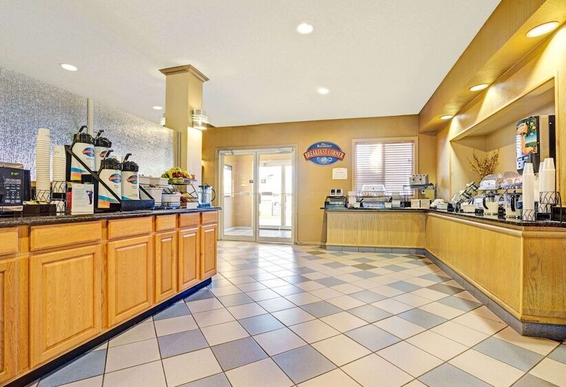 فندق Baymont By Wyndham Wahpeton