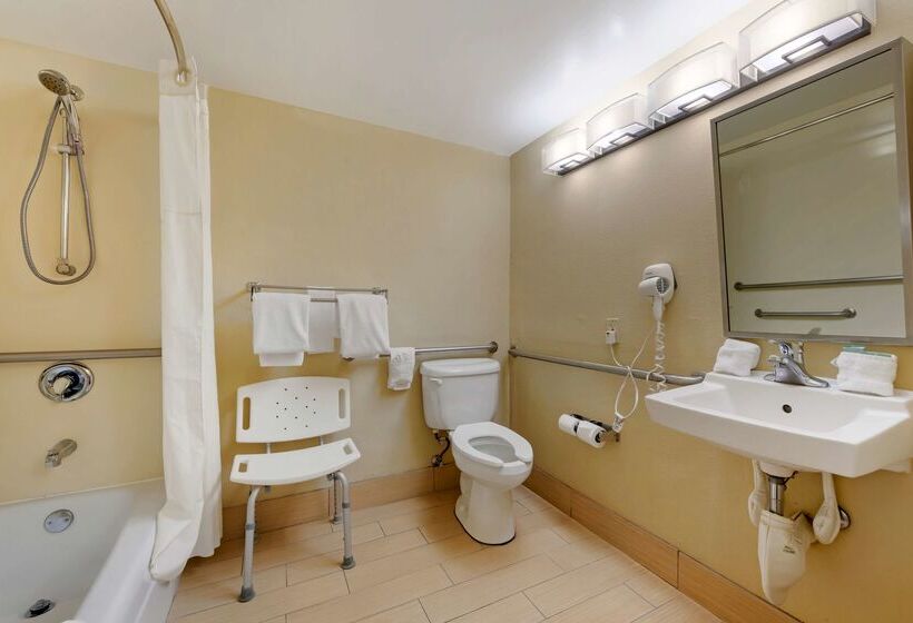 فندق Best Western Downtown Stuart