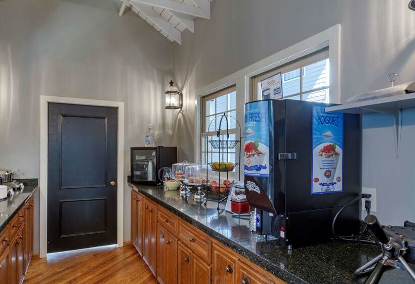 هتل Best Western Plus Como Park