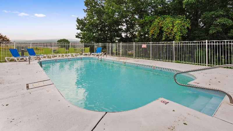 ホテル Best Western Plus Wilkes Barrescranton Airport