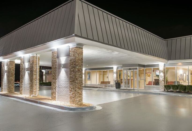 호텔 Quality Inn Dayton Airport