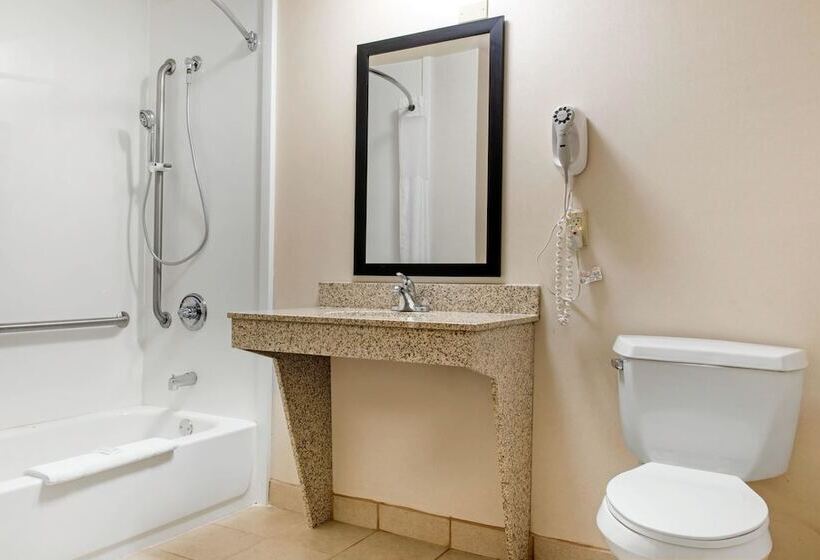 호텔 Quality Inn Dayton Airport
