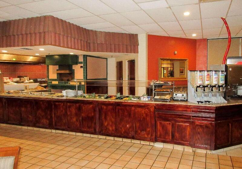 هتل Clarion Inn
