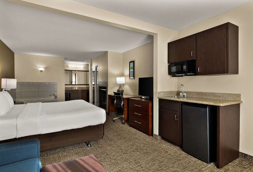 هتل Comfort Inn & Suites Sequoia Kings Canyon