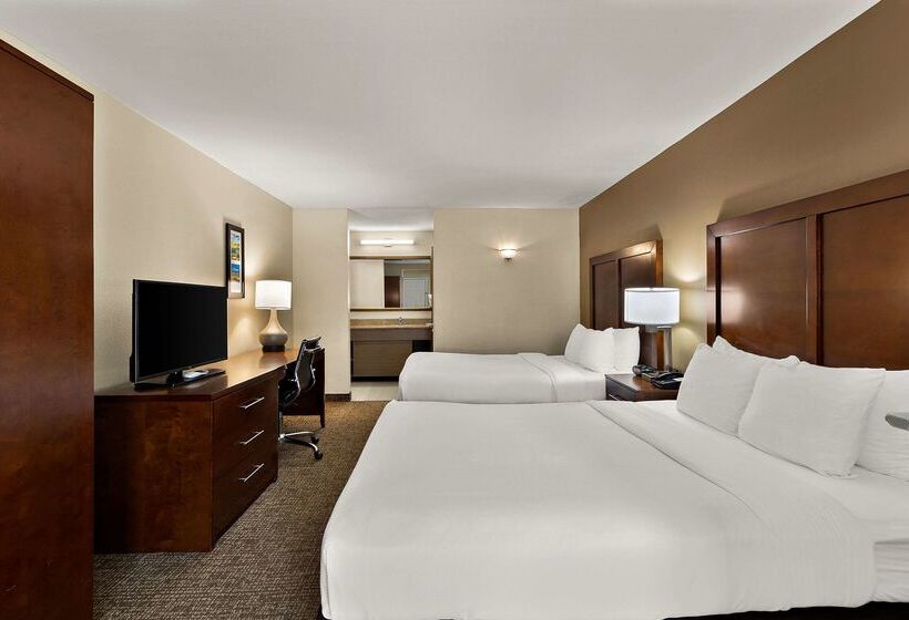 هتل Comfort Inn & Suites Sequoia Kings Canyon