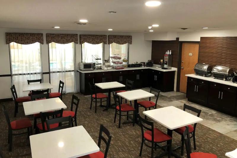 בית מלון כפרי Country Inn & Suites By Radisson, Auburn, In