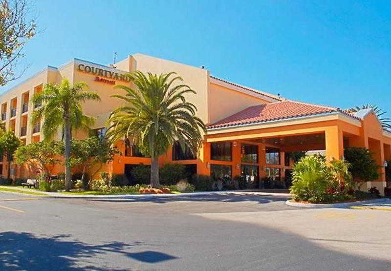 هتل Courtyard By Marriott Boynton Beach