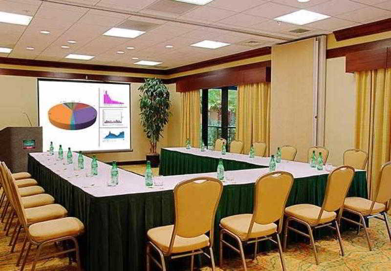 هتل Courtyard By Marriott Boynton Beach