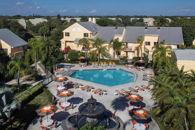 هتل Courtyard By Marriott Boynton Beach