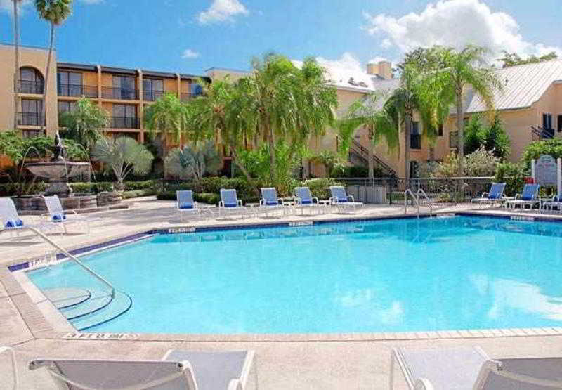 هتل Courtyard By Marriott Boynton Beach