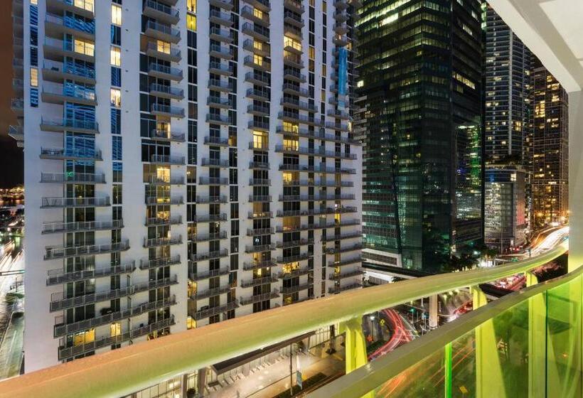 Fotos del hotel Courtyard Miami Downtown Brickell Area:  23