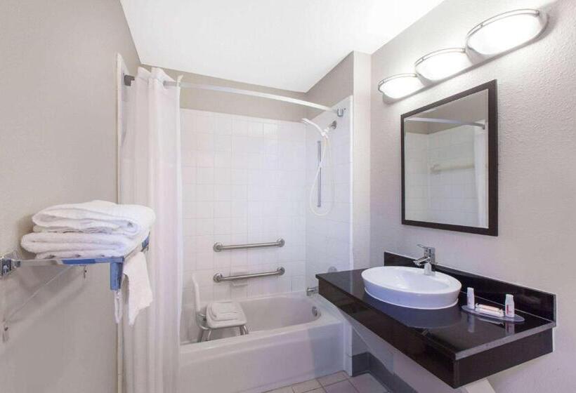 酒店 Days Inn By Wyndham Ennis