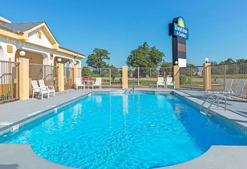 فندق Days Inn & Suites By Wyndham Osceola Ar