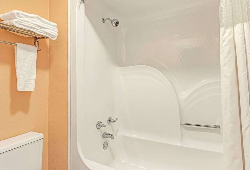 호텔 Days Inn & Suites By Wyndham Osceola Ar