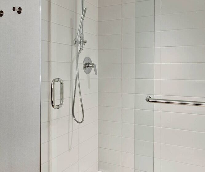Delta Hotels By Marriott Denver Thornton