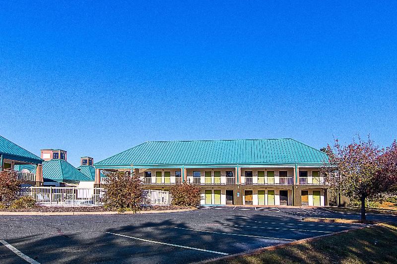 فندق Econo Lodge