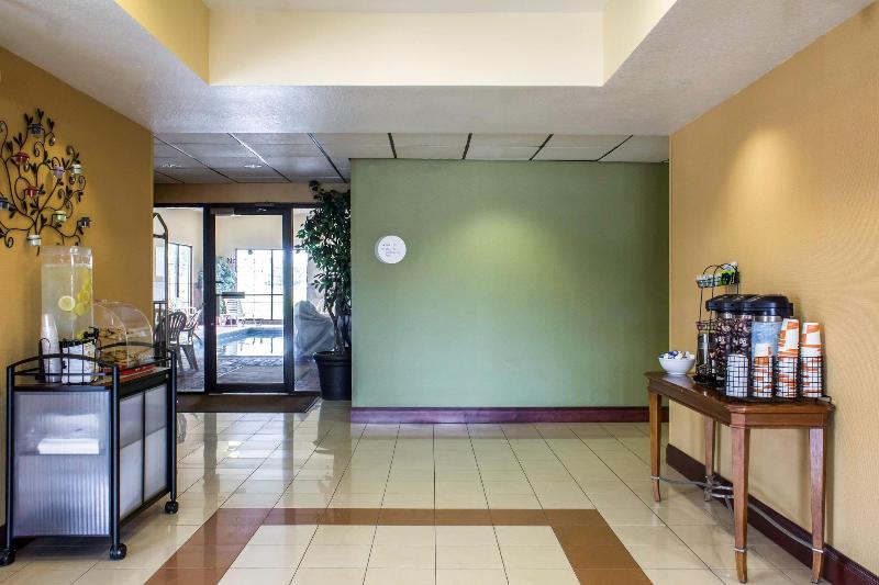 هتل Econo Lodge Ankeny   Des Moines