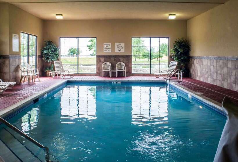 هتل Econo Lodge Ankeny   Des Moines