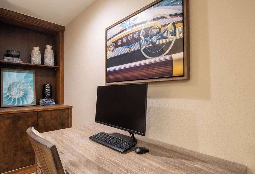 هتل Econo Lodge Inn & Suites Foleynorth Gulf Shores