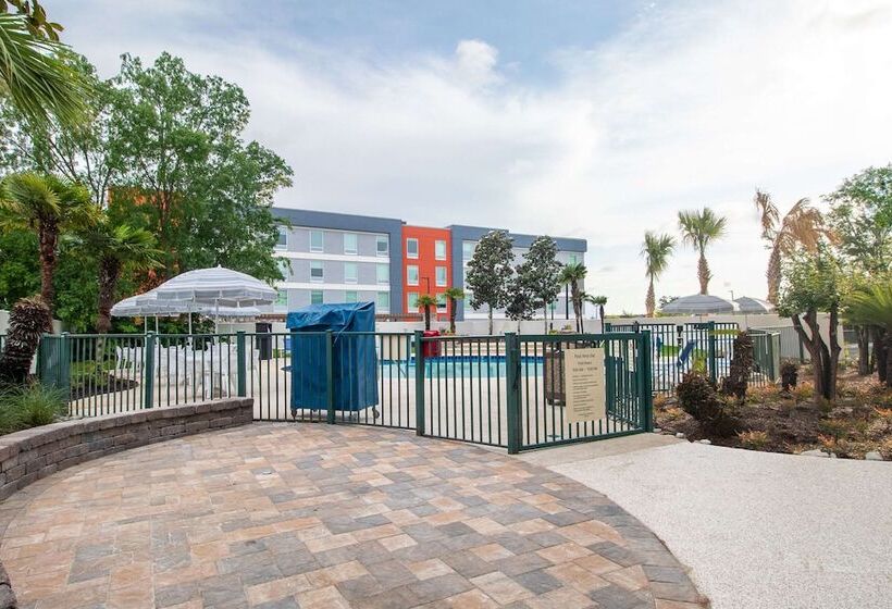 هتل Econo Lodge Inn & Suites Foleynorth Gulf Shores
