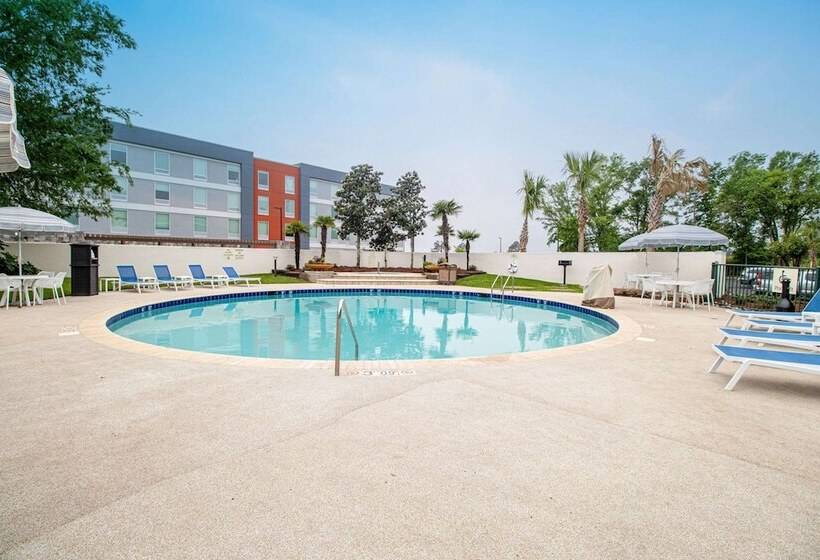 هتل Econo Lodge Inn & Suites Foleynorth Gulf Shores