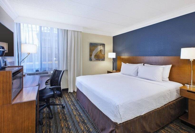 هتل Fairfield By Marriott Inn & Suites Herndon Reston