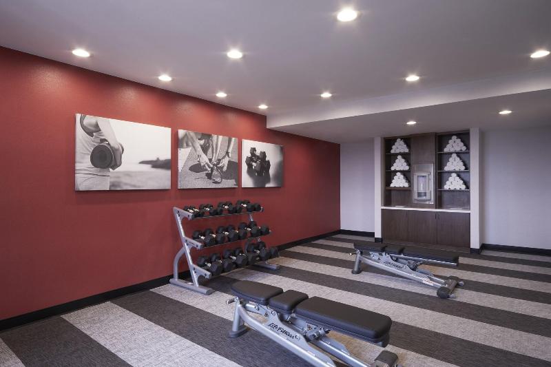 هتل Fairfield Inn & Suites By Marriott Camarillo