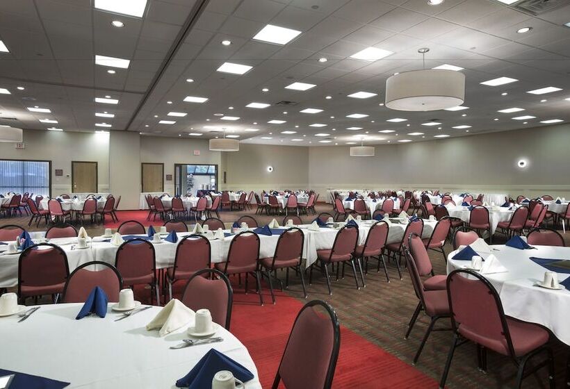 ホテル Doubletree By Hilton Manhattan, Ks