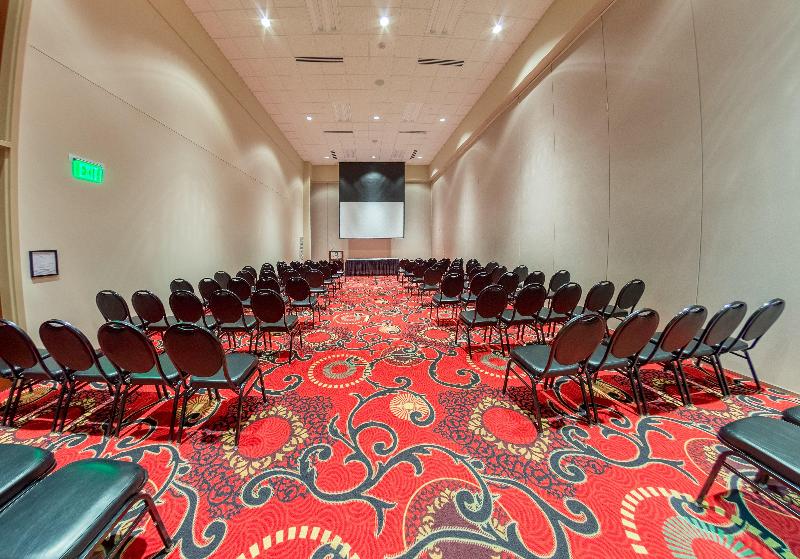 هتل Holiday Inn Des Moines Airport Conf Center, An Ihg