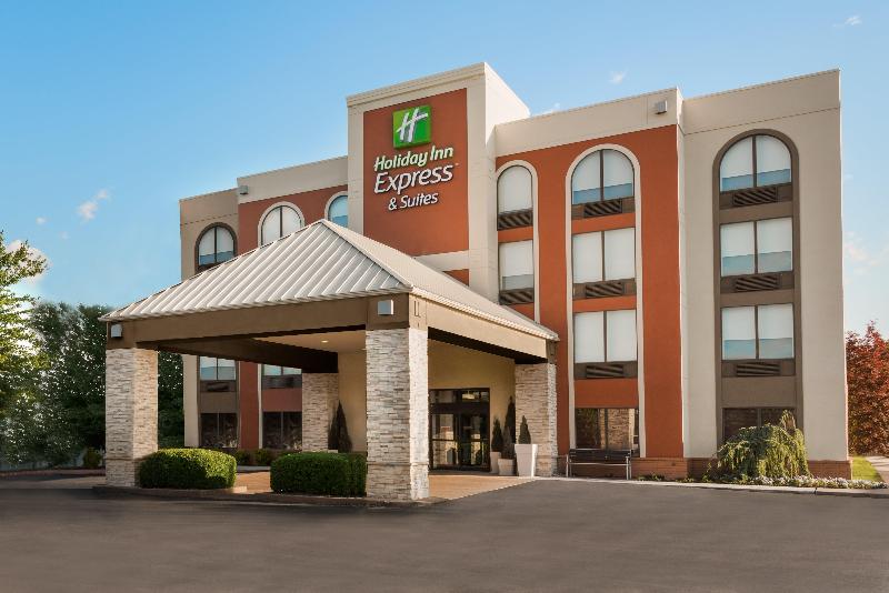 فندق Holiday Inn Express  & Suites Bentonville